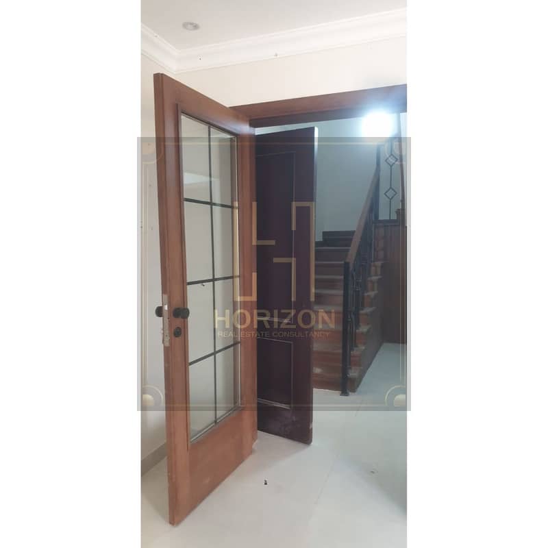 6 WhatsApp Image 2025-11-08 at 4.11. 31 AM (1). jpg