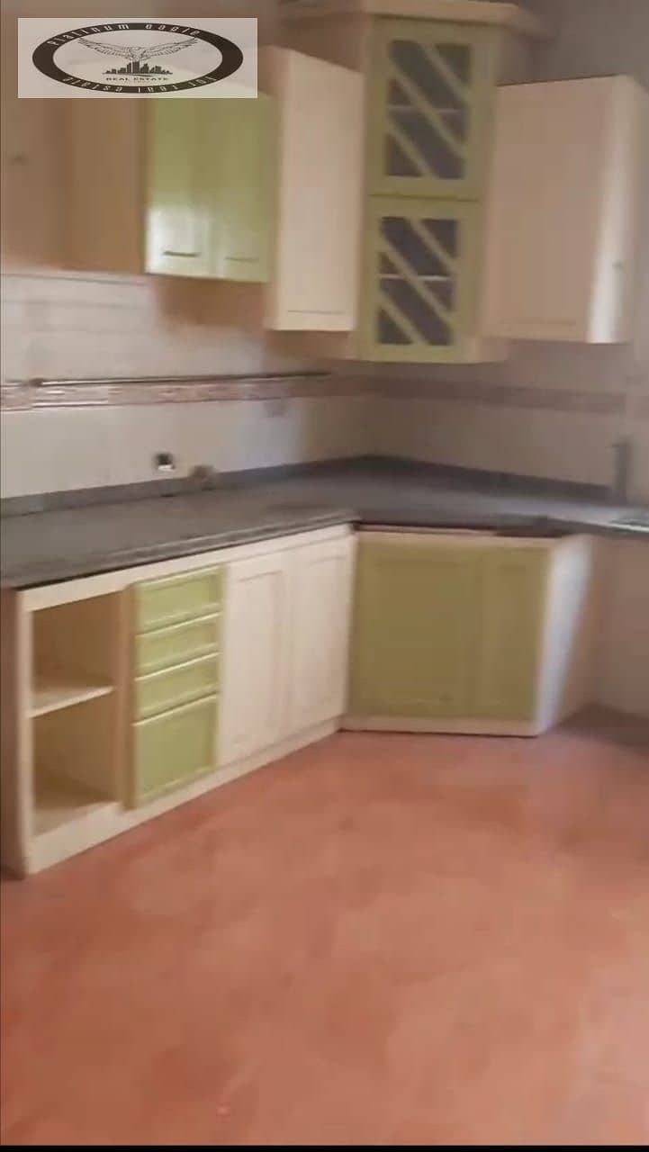 11 05dcec8d-9528-433b-a817-05b875e48c0b. jpg