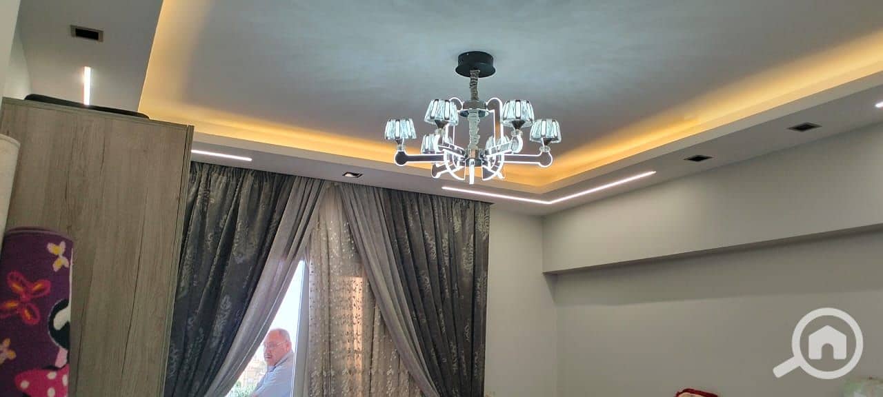 5 3f4919eb-857d-46d4-a2b5-59f6dccdc751. jpeg