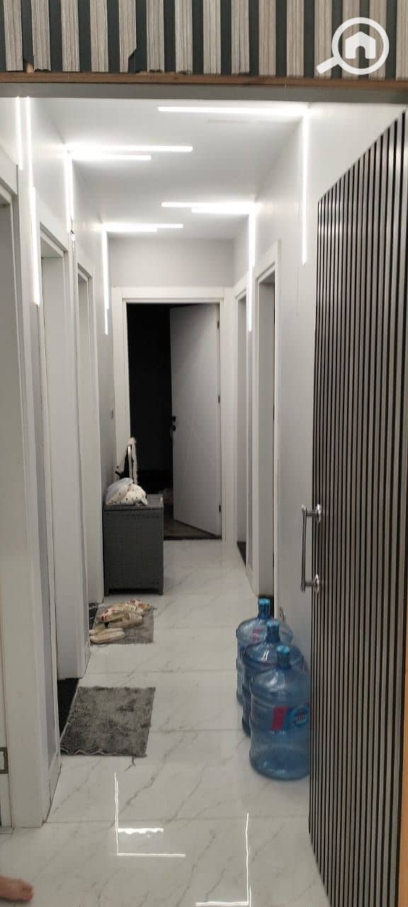 10 76041ff5-e3dd-4552-a339-f84660c1b374. jpeg