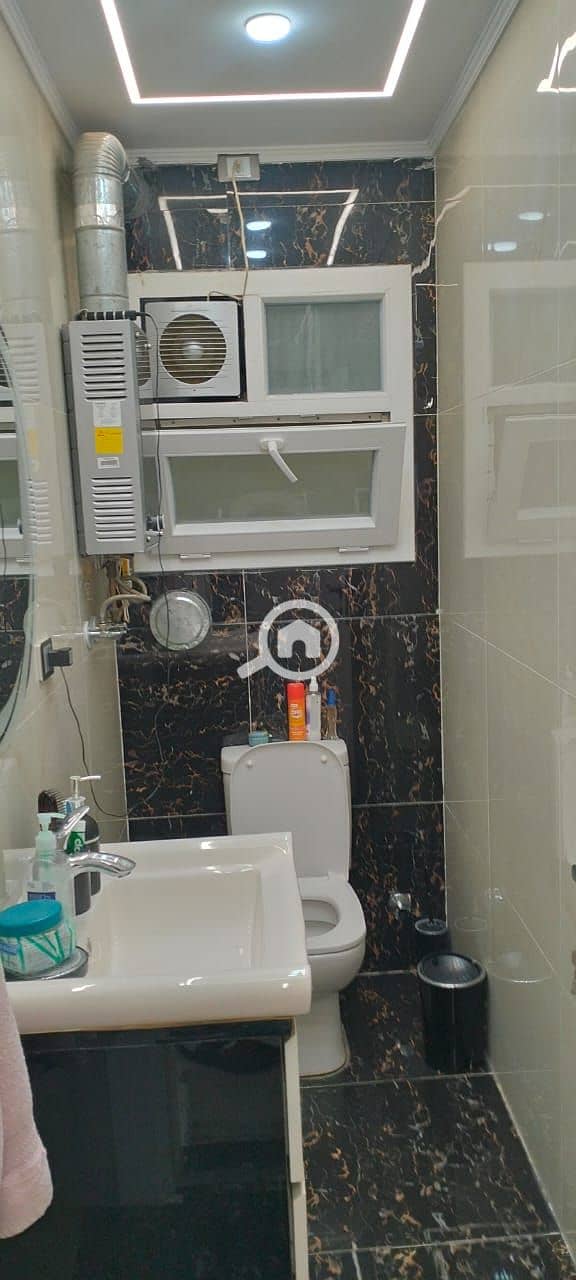 15 ed3d1304-bd96-4da9-b78b-a9540f6f95f9. jpeg