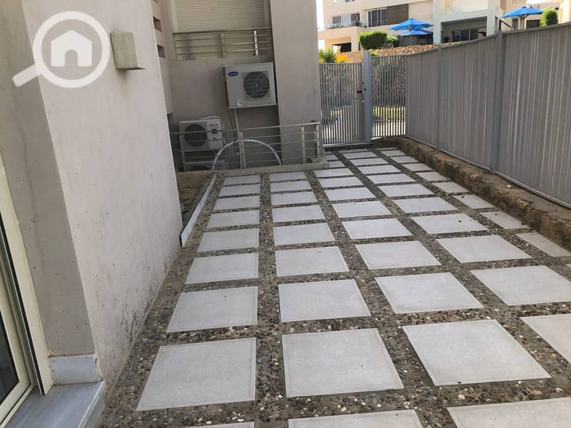 10 WhatsApp Image 2025-11-08 at 13.57. 51_9e242122. jpg