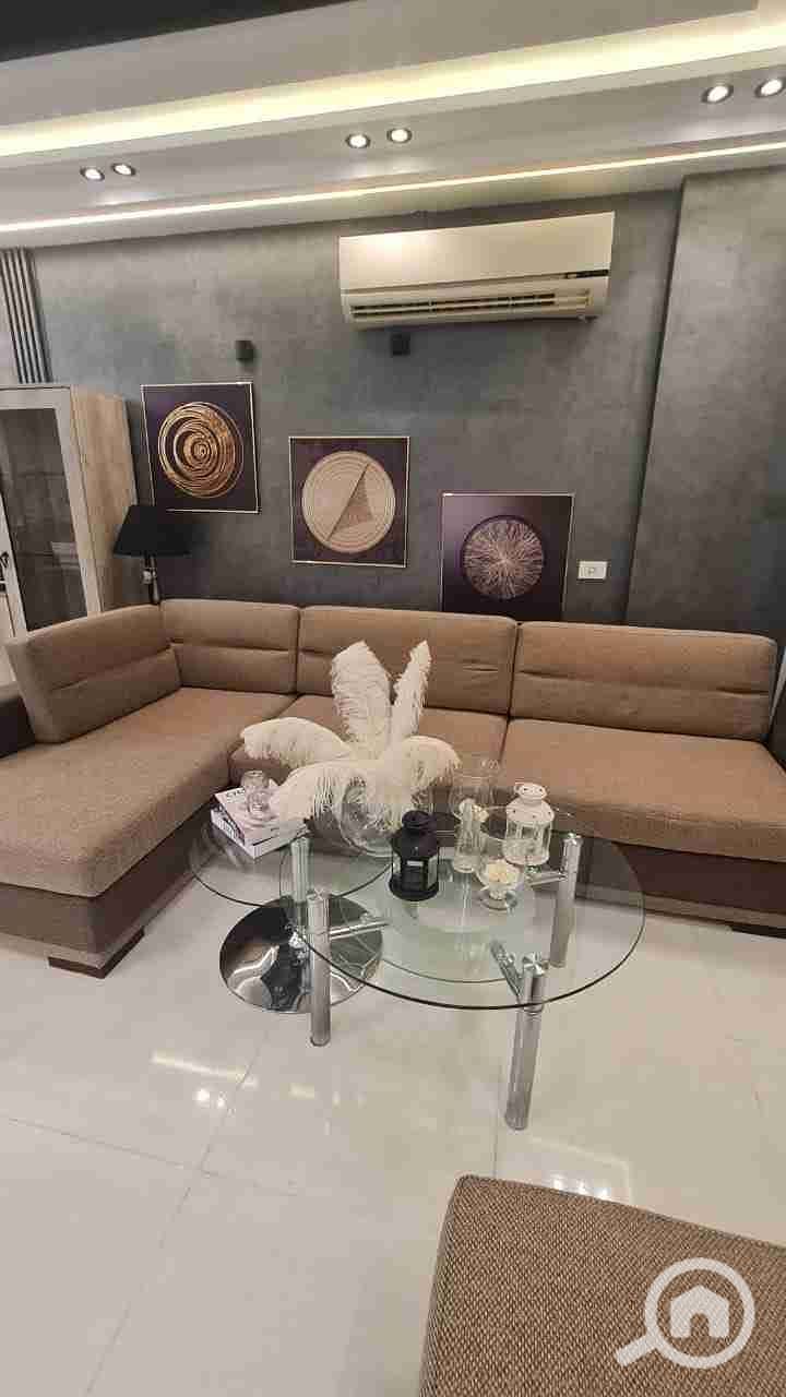 1000158711. jpg 1000158711. jpg