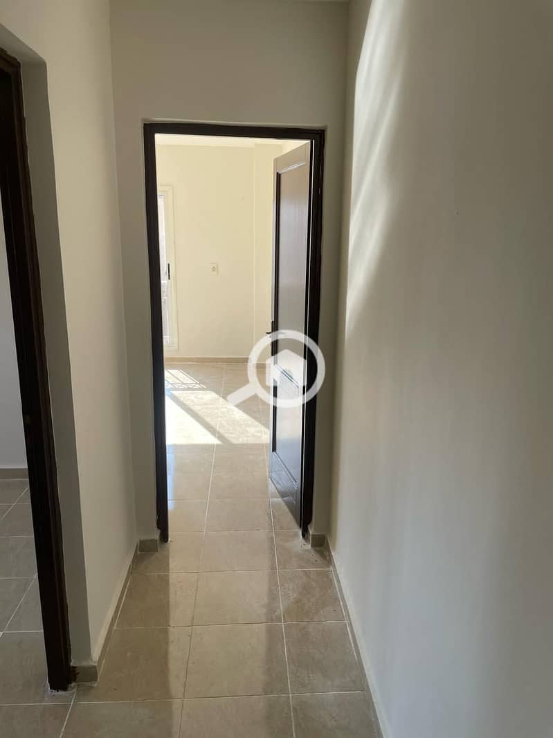 12 a3428dcb-ed1c-42bc-824f-75433b0d20f5. jpeg