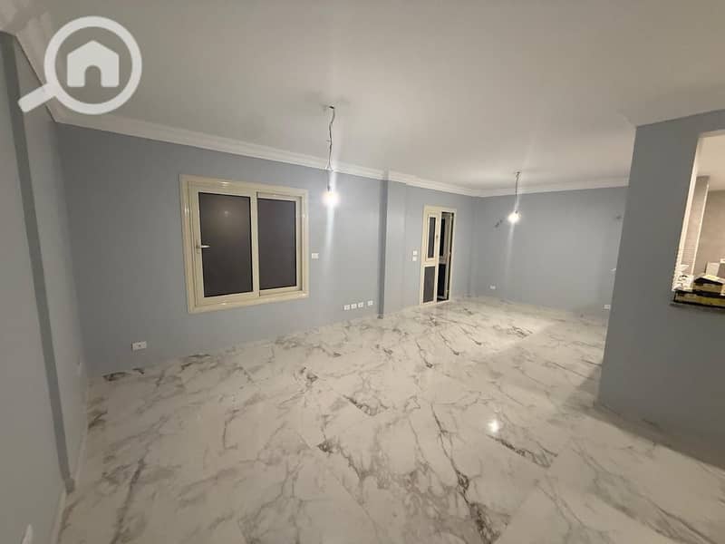 5 e0fe354f-32aa-4ed4-a5da-a92be4a7b4e5. jpeg