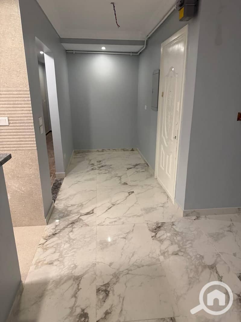 7 cf810200-1f05-4d86-ac95-1e40435e9ed5. jpeg