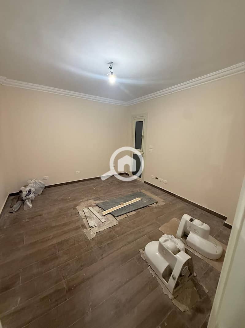 8 6ec33a3e-4d0f-4e1b-a5e0-e871efa42a2c. jpeg