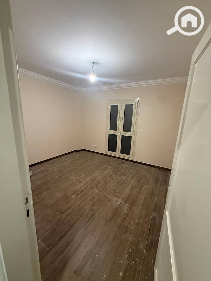 9 018bce06-bf52-4ce3-b44d-8d11b670d49c. jpeg