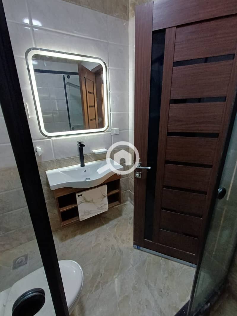 7 WhatsApp Image 2025-11-01 at 7.52. 40 PM. jpeg