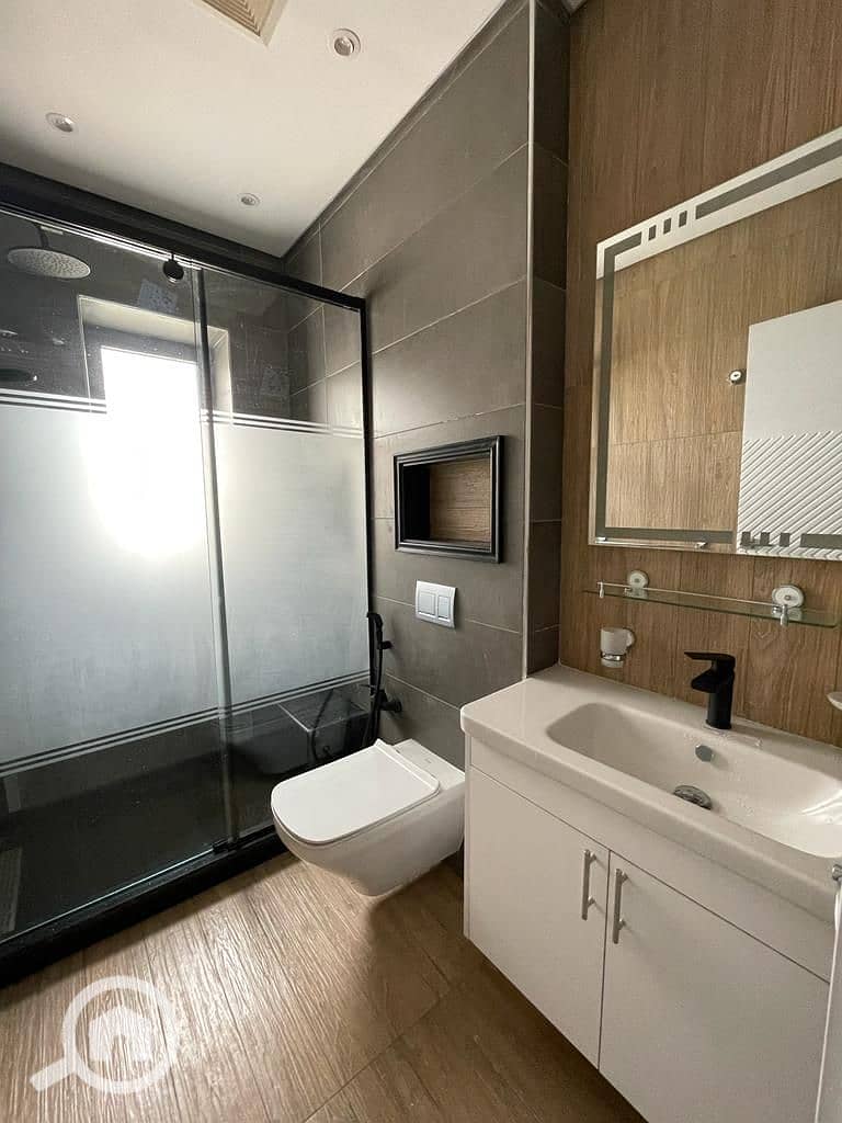 7 WhatsApp Image 2025-11-08 at 16.09. 22_e8b56545. jpg