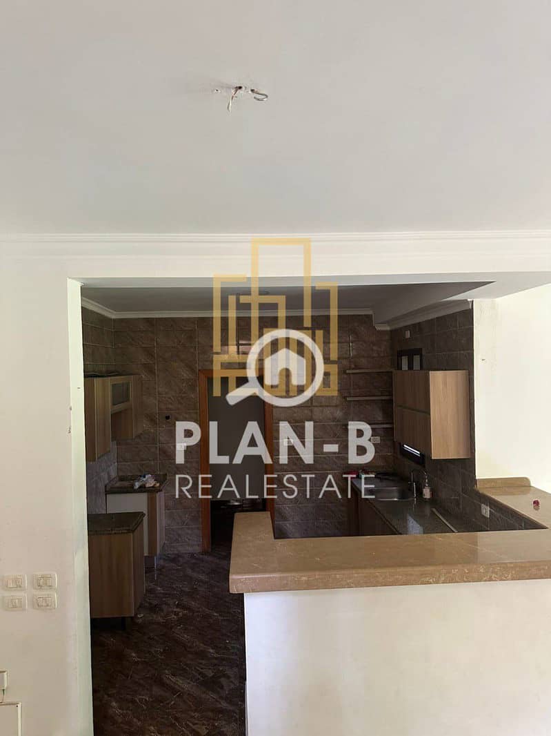 6 945c4b47-f1ca-49b8-b684-2750a6a90b1c. jpeg