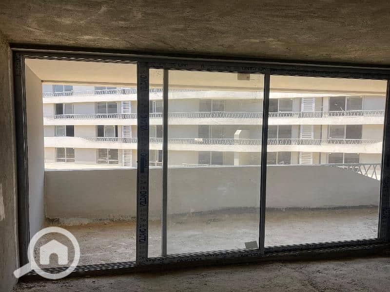 4 WhatsApp Image 2025-11-06 at 1.40. 21 AM (2). jpg