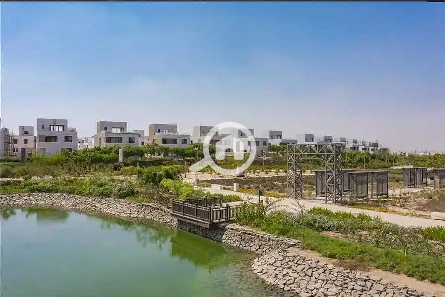 9 32901719-800x600. jpg