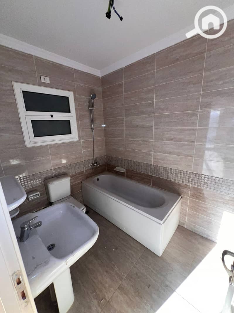 15 WhatsApp Image 2025-09-18 at 1.18. 39 PM (1). jpeg