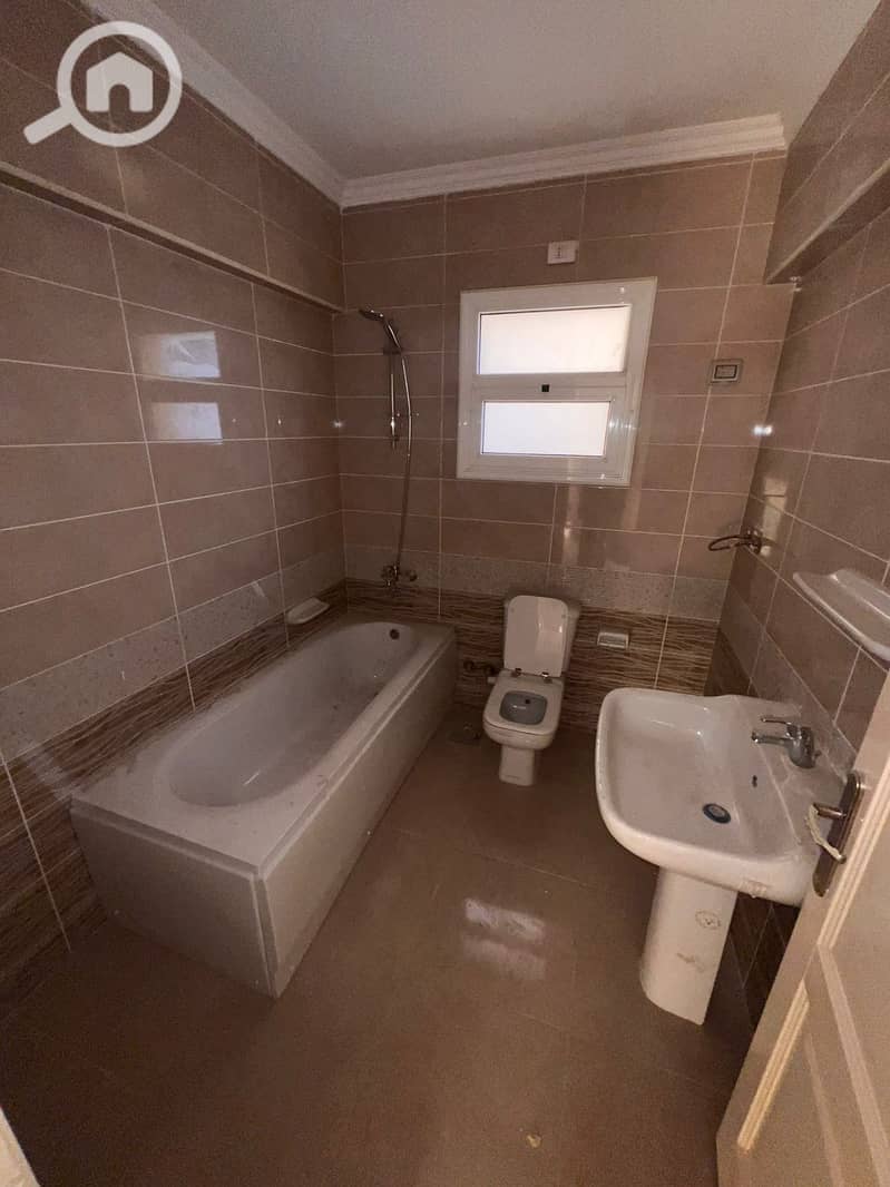 16 WhatsApp Image 2025-09-18 at 1.18. 39 PM (3). jpeg