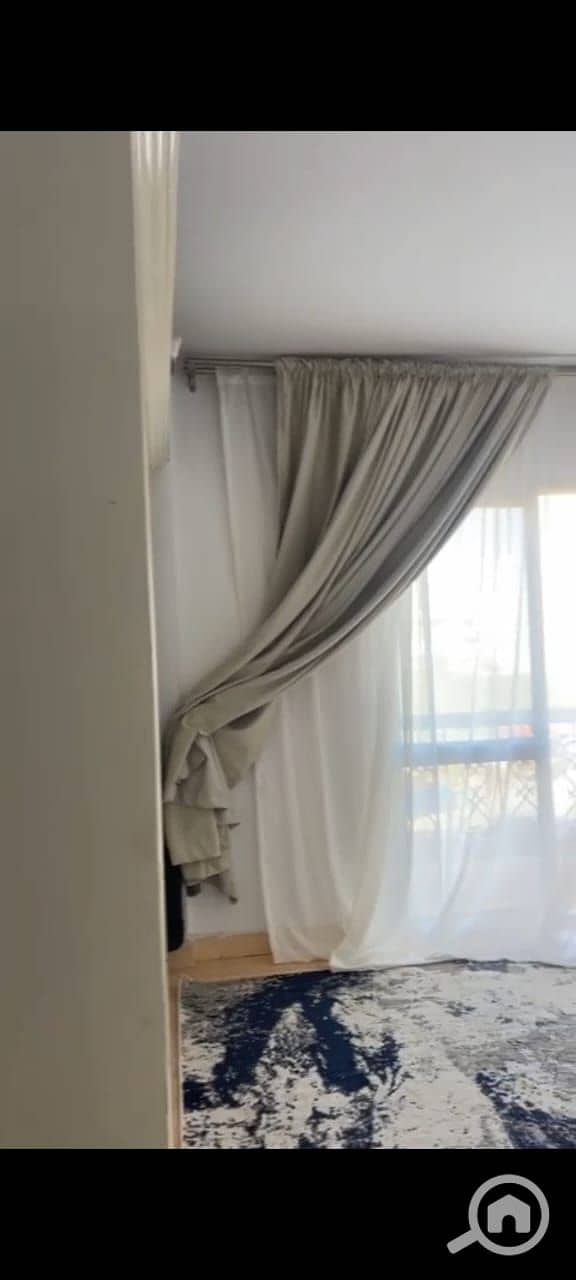 5 720e41da-8f05-4760-bb9d-f804209f5b4a. jpeg