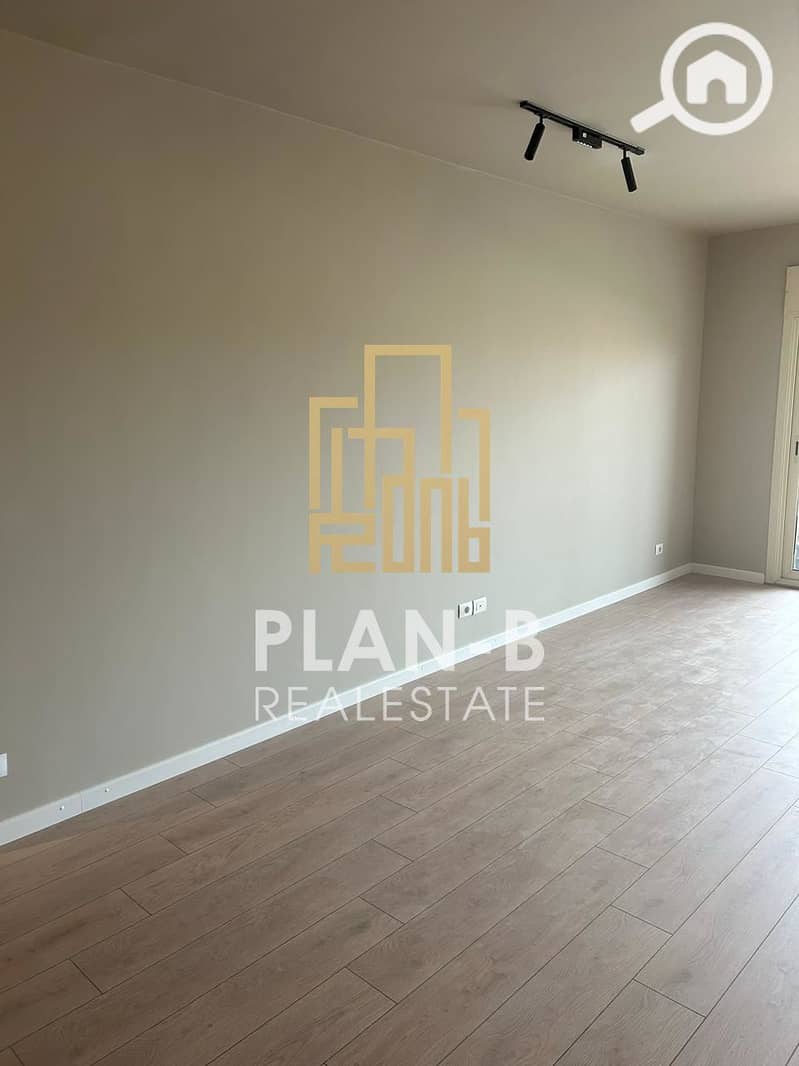 4 4e15fd6c-866e-4275-9fa8-78481edcdcc0. jpeg