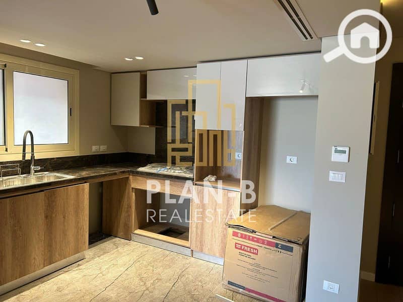 9 81259c5f-f9d6-4a68-b737-2495a53eb4a4. jpeg