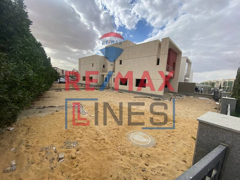 2 7f9fed4f-259a-49f8-a2d9-34c735b02854. jpg