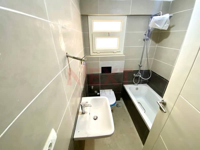 11 WhatsApp Image 2025-11-06 at 17.16. 51_e2d8c8b6. jpg