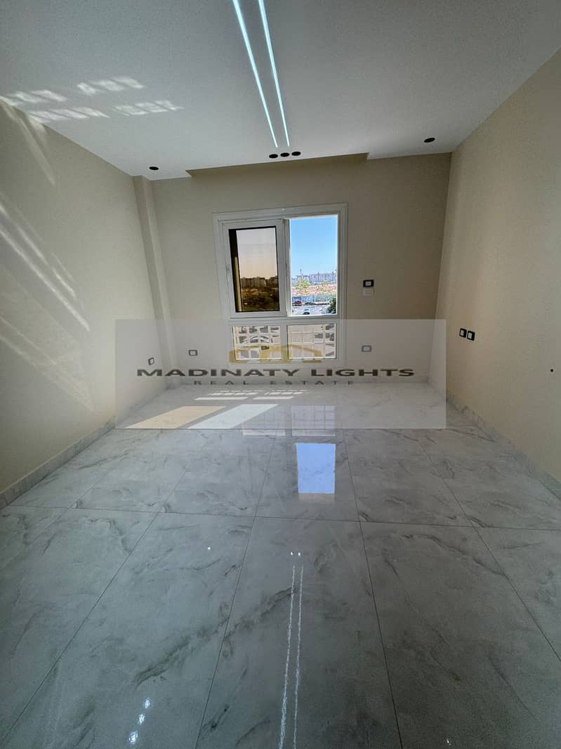 21 WhatsApp Image 2025-11-04 at 1.14. 48 PM. jpeg