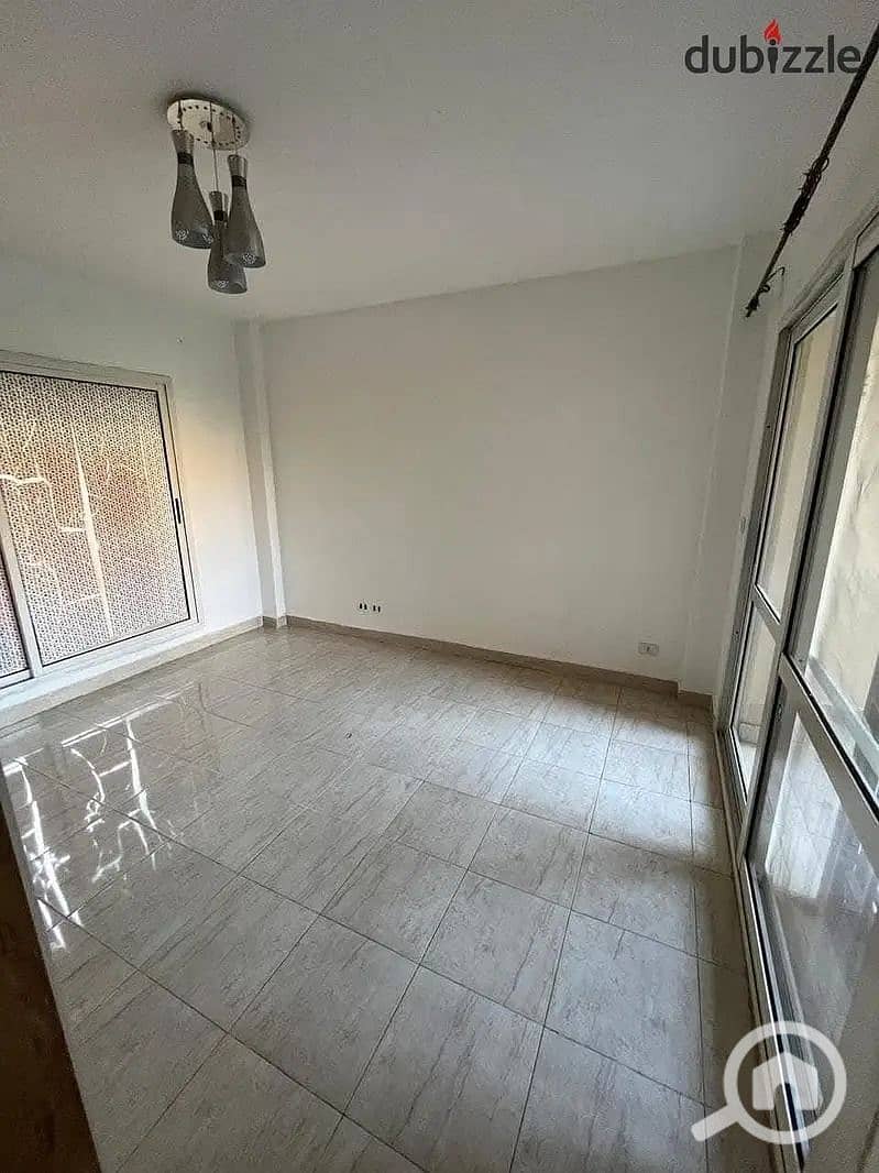 4 e82445a7-3b42-43ad-a388-497401e8f1a5. jpg