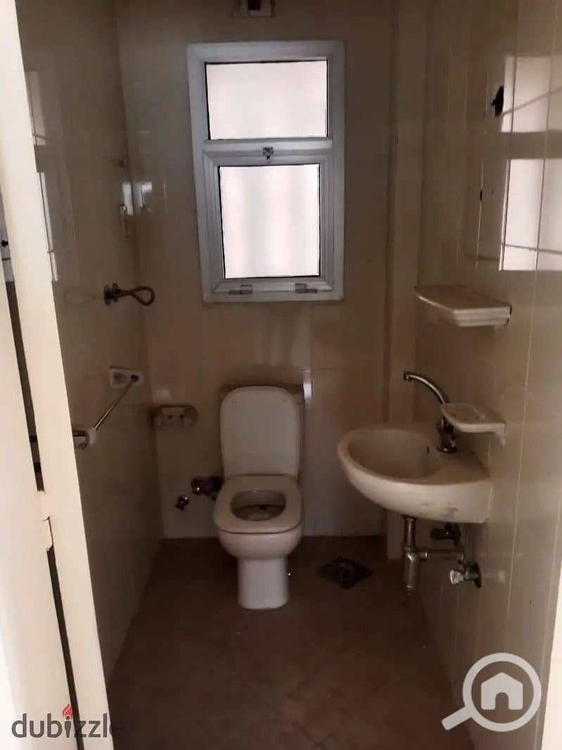 9 cb24e702-8cd7-4263-8861-0f31d117efad. jpg