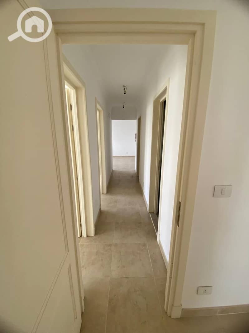 4 WhatsApp Image 2025-11-08 at 13.53. 59_b228d8a5. jpg