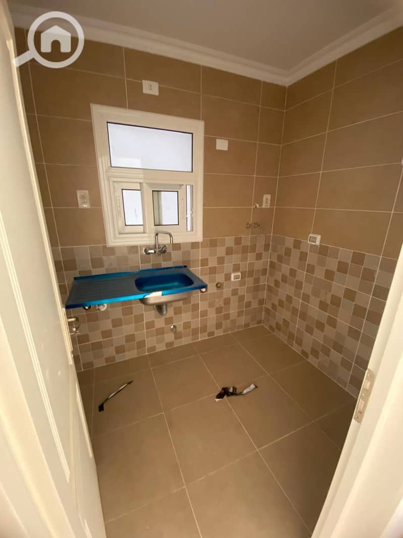 9 WhatsApp Image 2025-11-08 at 13.53. 59_c8608dc0. jpg