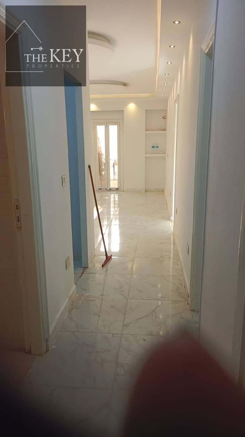 8 af1aa380-6532-4488-b387-f9bd4d1cacb2. jpg