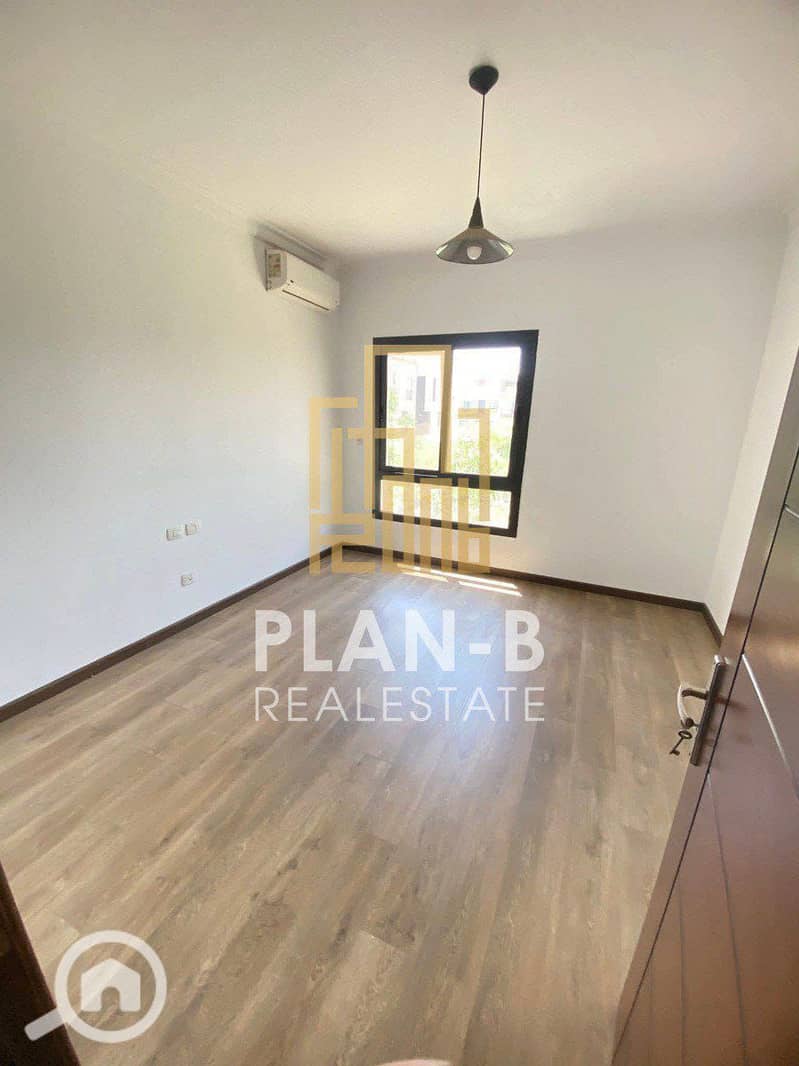 8 40e47766-a093-4c1b-81b3-7802fc7921c3. jpeg