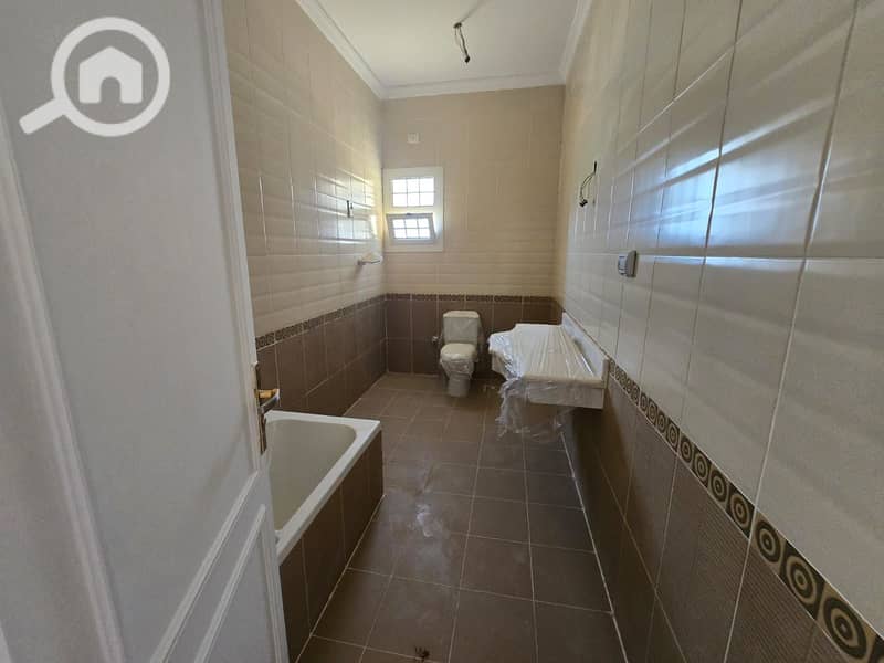 5 WhatsApp Image 2025-10-26 at 4.57. 10 PM (3). jpeg