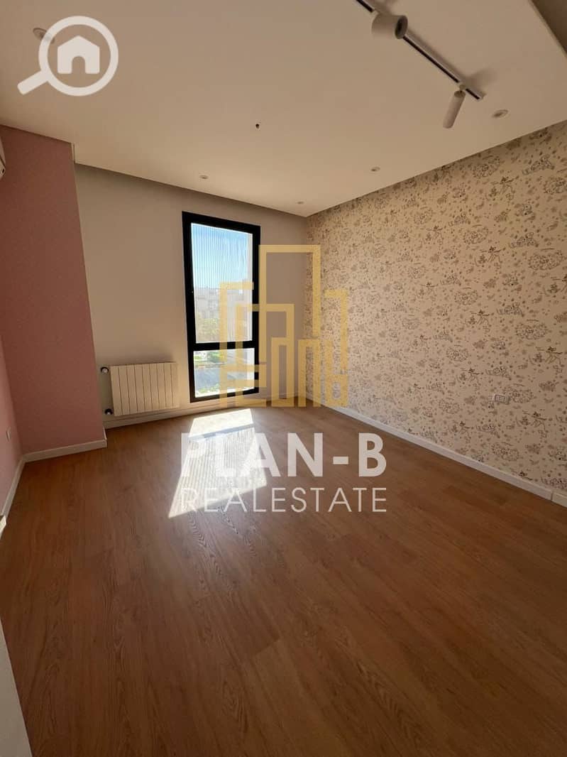 6 44cbf743-ef5f-45dc-a40c-e1a5a8fa65af. jpeg