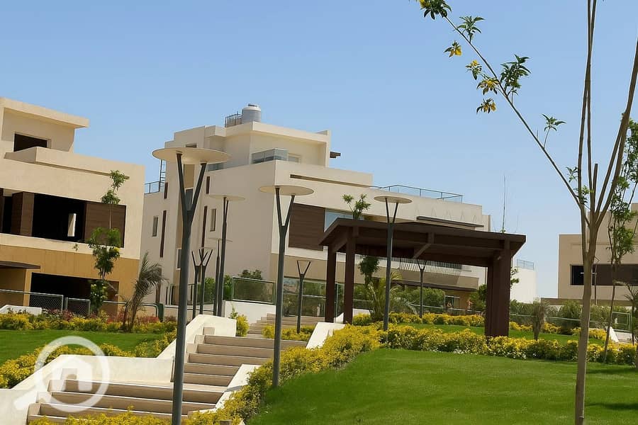 9 assets_task_01k0rww0b0eett5d3378j8xhke_1753182364_img_0. jpg