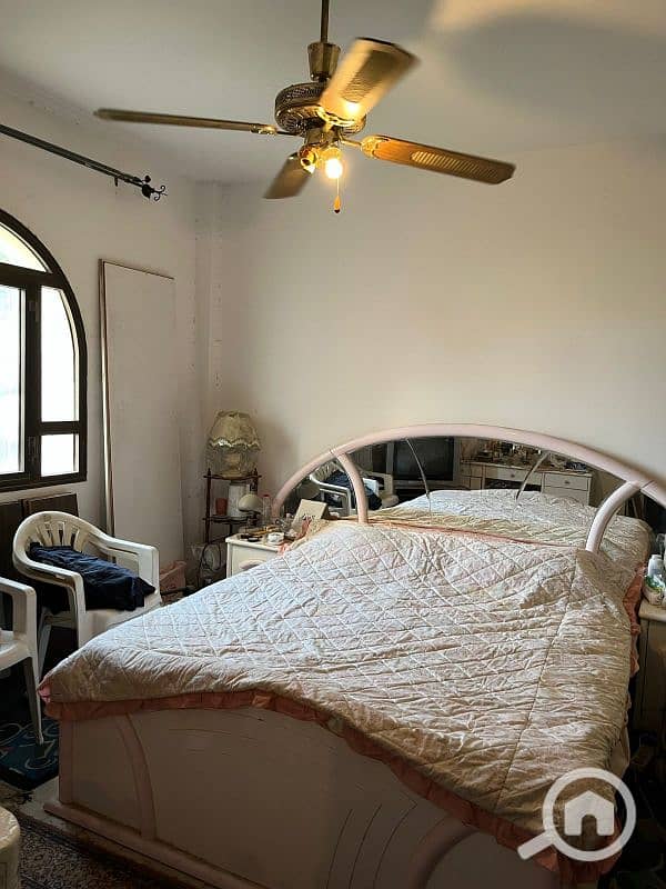 2 104fafbe-a03e-42ac-82fe-3f68959aa86b. jpg