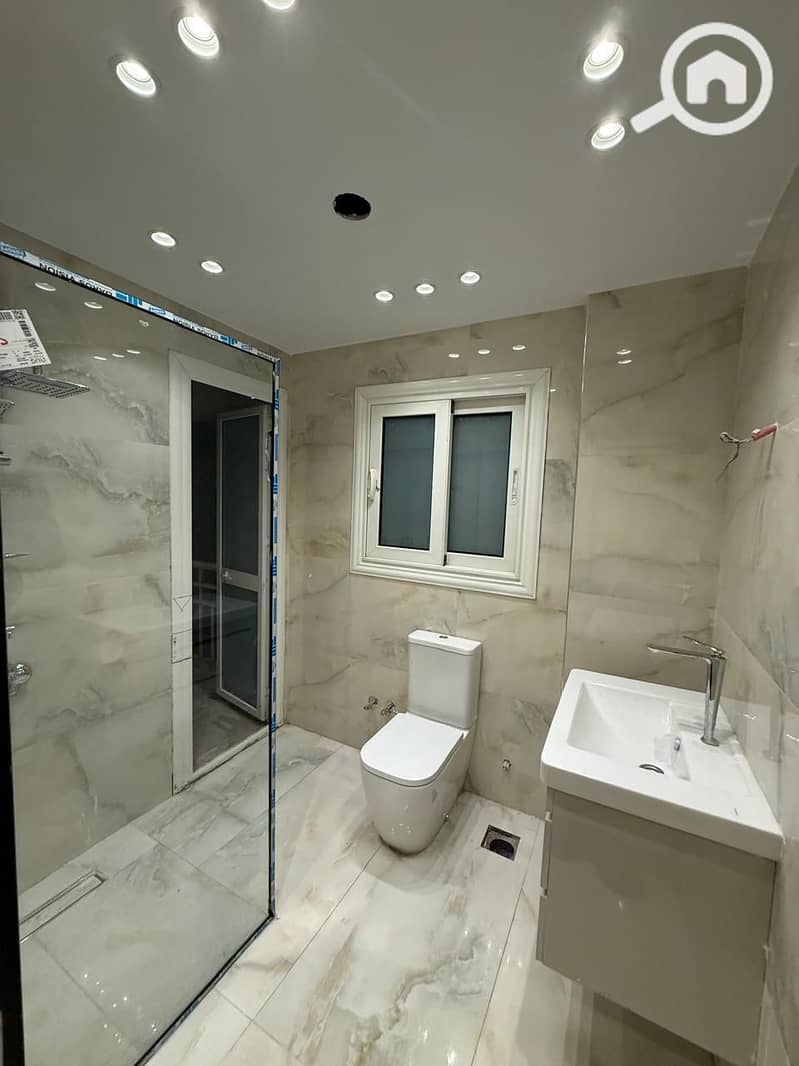 5 3dff317f-ebab-48e3-abd2-ba1fa63bdf27. jpg