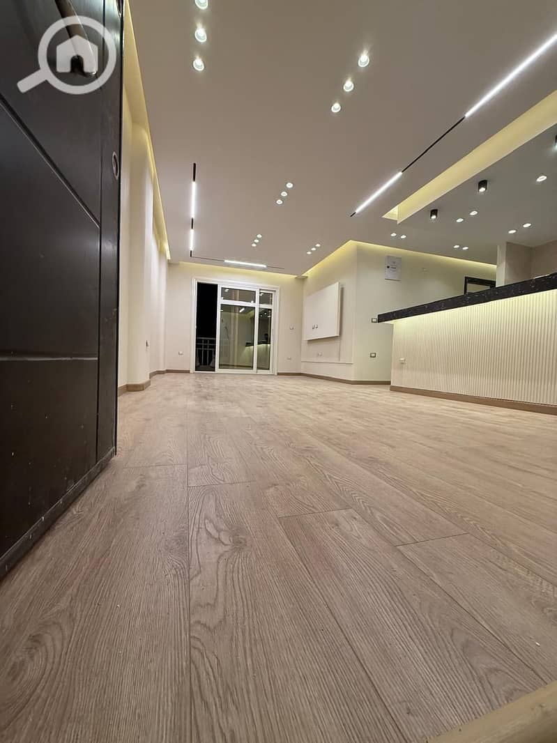 6 ecb43341-e20d-4a02-af48-ec27b88ed1bf. jpg