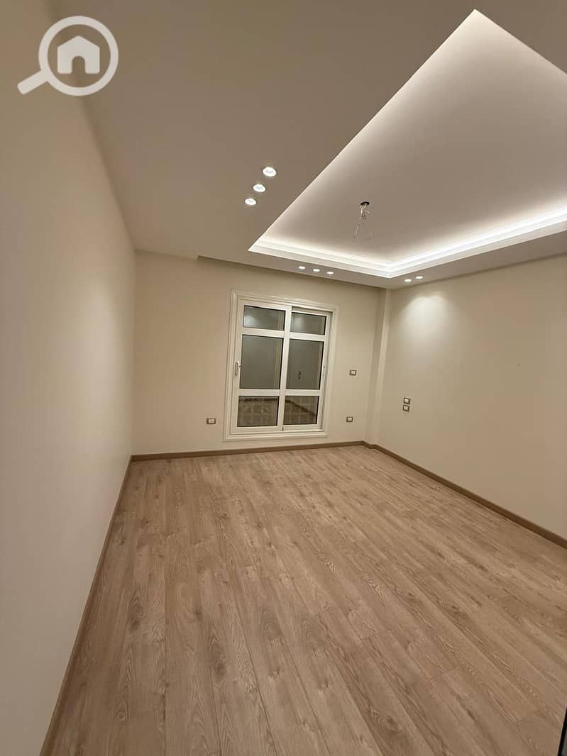 11 df864cb9-29f6-4312-8e1e-3bc30e1ca21e. jpg