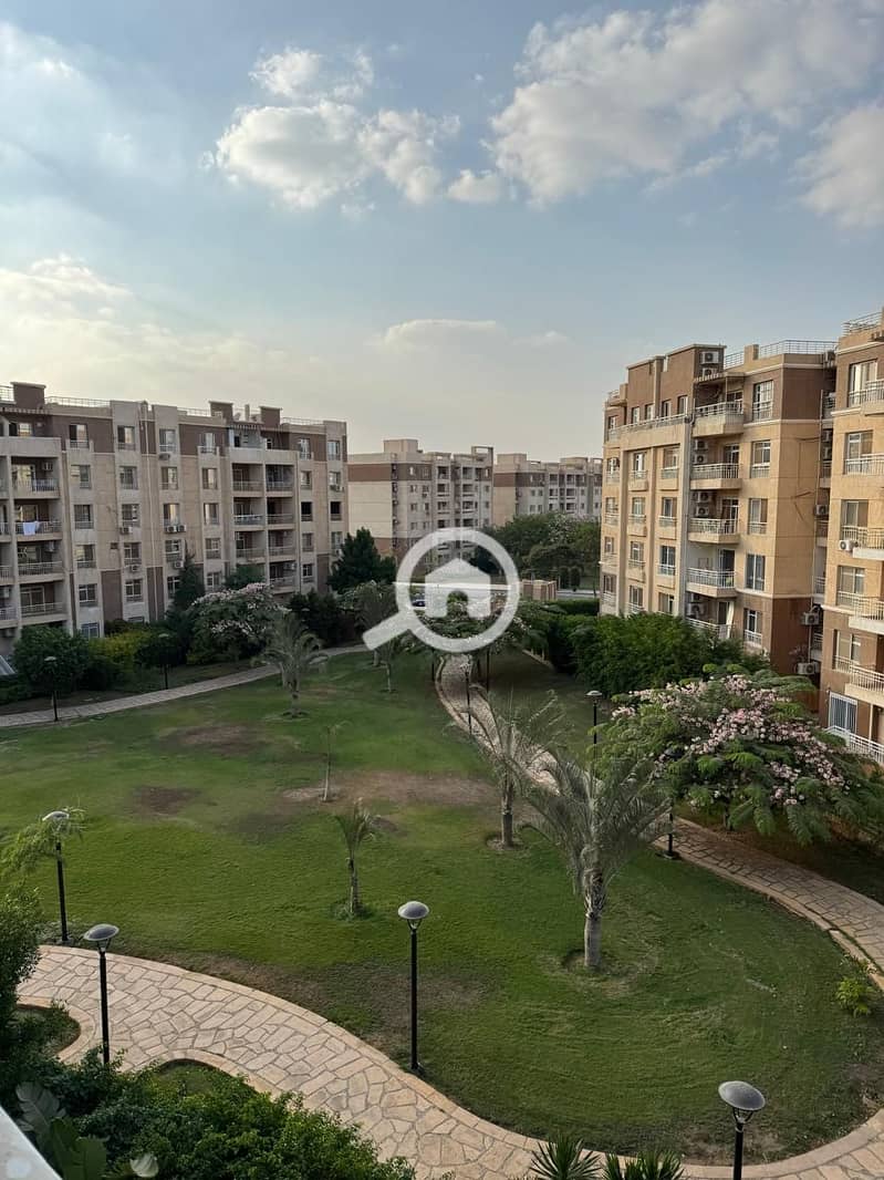 18 24830a49-fcf0-48fc-b253-dfca7a32fe6f. jpg