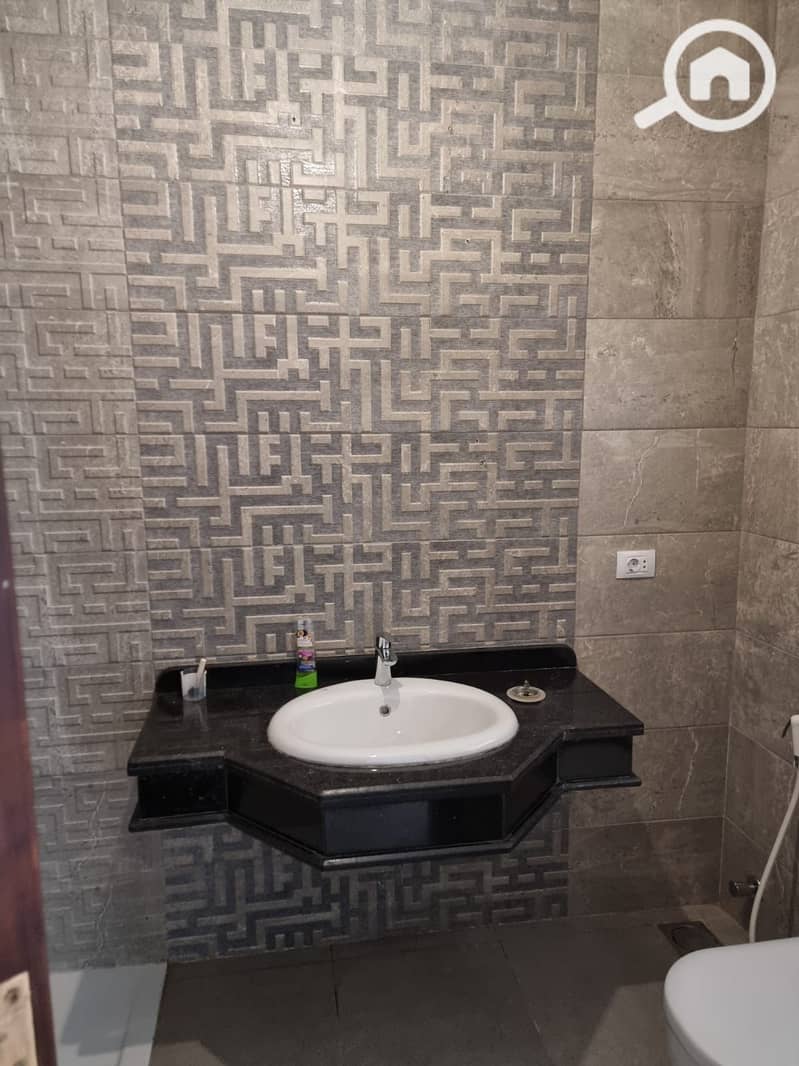 5 WhatsApp Image 2025-11-08 at 4.34. 51 PM (1). jpeg