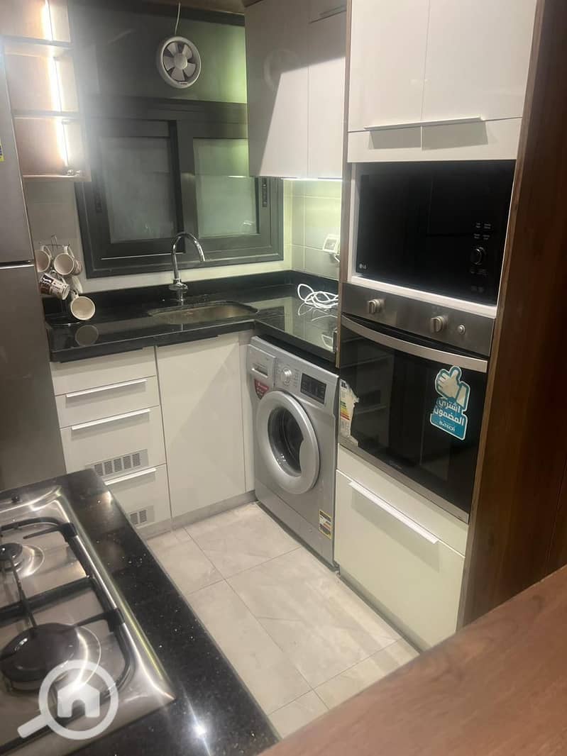 7 6e34c891-fe66-46d2-b24e-7e2483b96e29. jpg