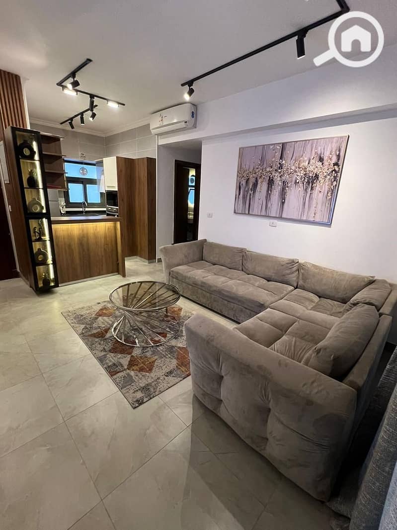 10 e070d629-4fd0-4cb6-b242-df06e97db8b7. jpg