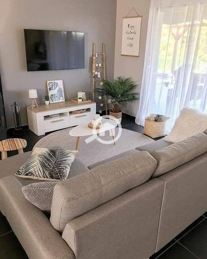 8 FB_IMG_1747527146487. jpg