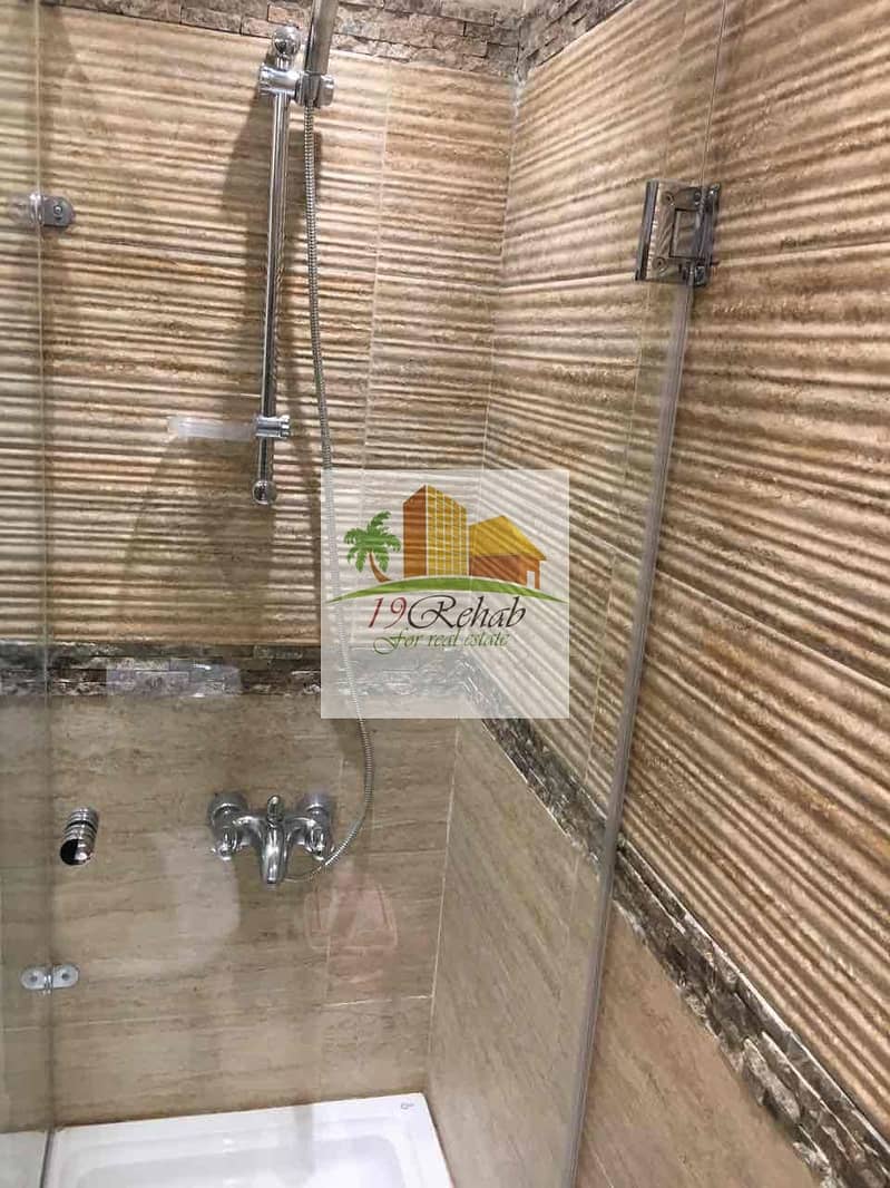 12 e031253b-4a33-445f-ae80-13e5bee0e456. jpg