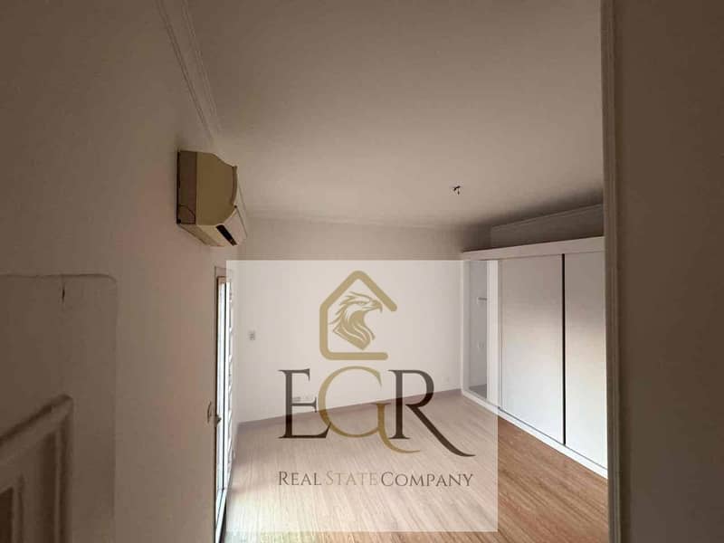 12 180a77fd-2197-4db0-b2a4-f6bfb763db78. jpg