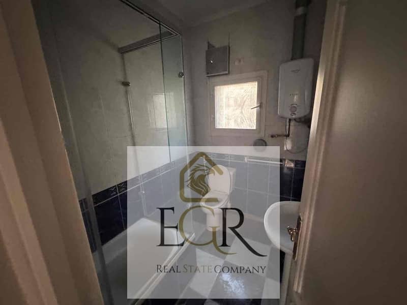 18 b69350cc-675a-4ba7-9e05-9e149184bb91. jpg