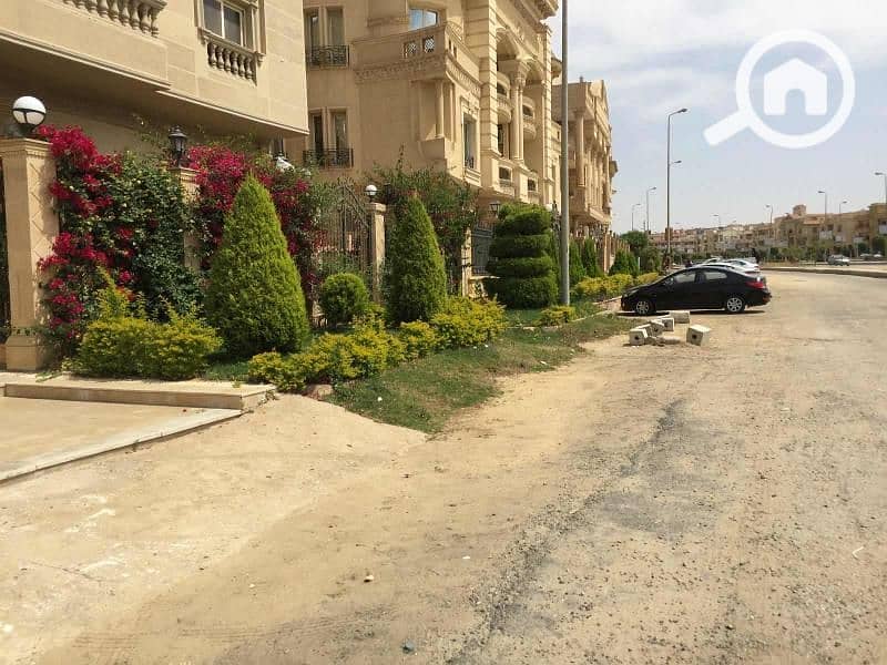 2 34353537421_1d02318bbf_h. jpg