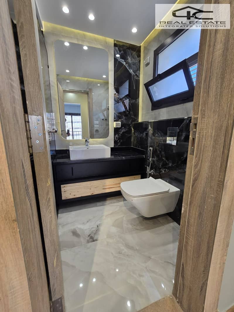 2 WhatsApp Image 2024-11-11 at 2.22. 03 PM. jpeg