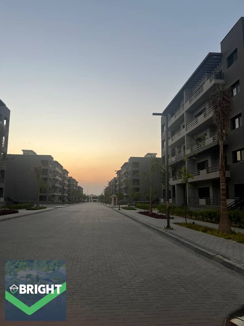 9 e9521a27-c9f2-49eb-b289-0af7bc301e04. jpeg