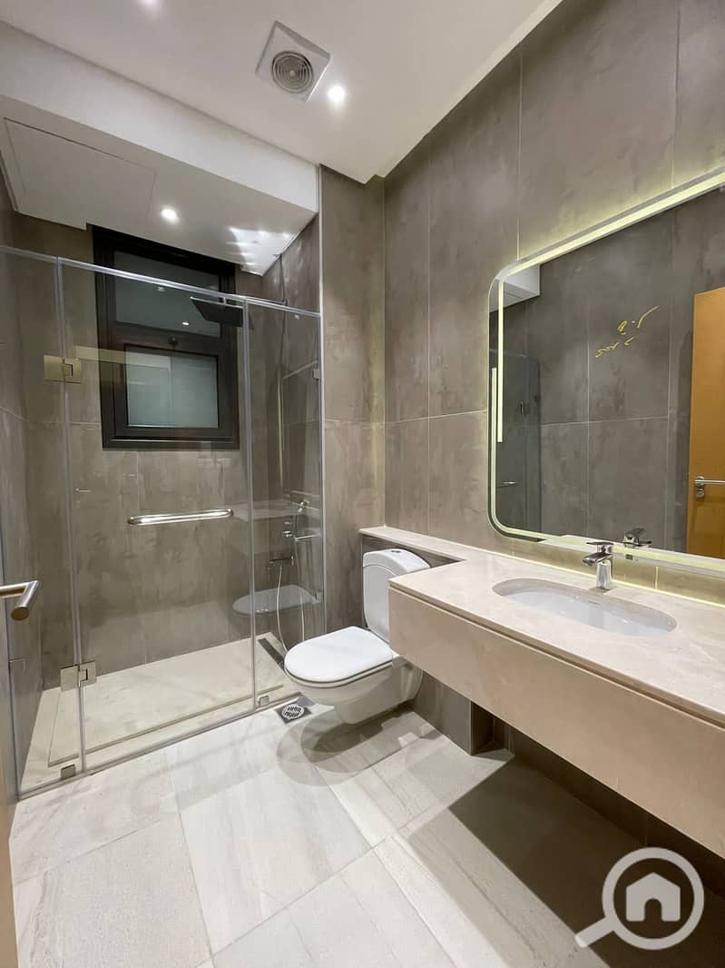 5 WhatsApp Image 2025-10-13 at 2.05. 57 PM (1). jpeg